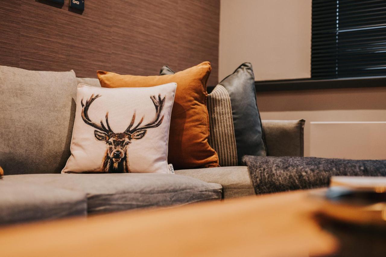 Circa17- Entire Apt, Free Parking, Gym, City Central & Free Netflix 브랙넬 외부 사진