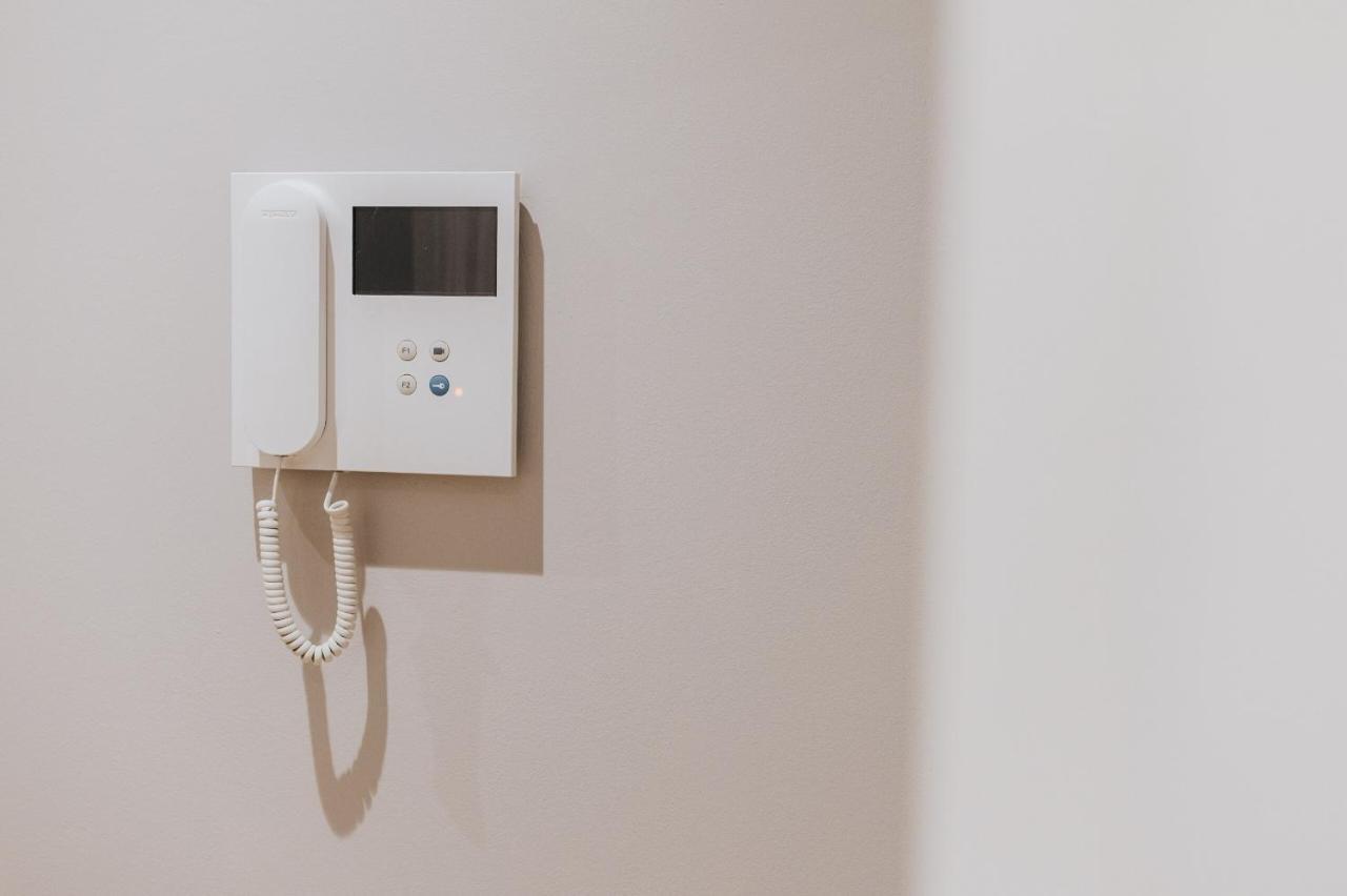Circa17- Entire Apt, Free Parking, Gym, City Central & Free Netflix 브랙넬 외부 사진